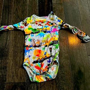 Birdie bean, EUC, long sleeve onesie.